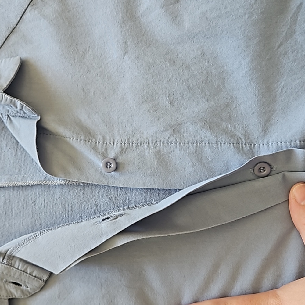 Beaumont Organic button up collared shirt, size L - Picture 3 of 9